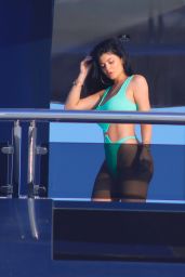 Kylie Jenner in a Bikini on Her Birthday Vacation 08/15/2019