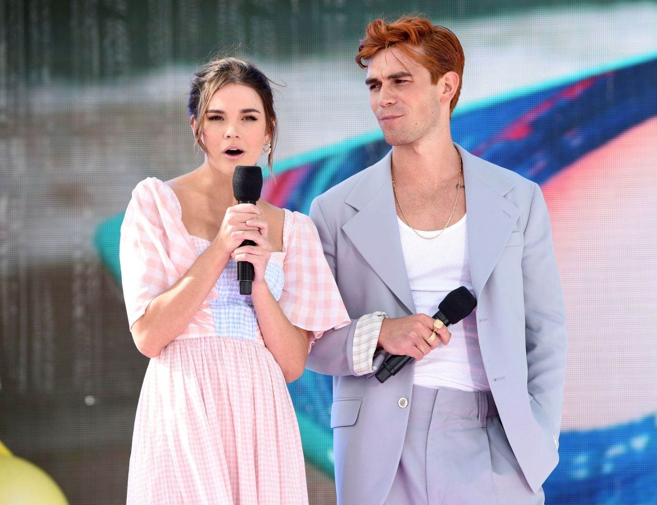 Maia Mitchell And Kj Apa Speak Onstage During Fox S Teen