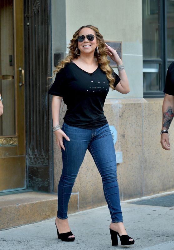 Mariah Carey in Tight Jeans – New York City 08/17/2019