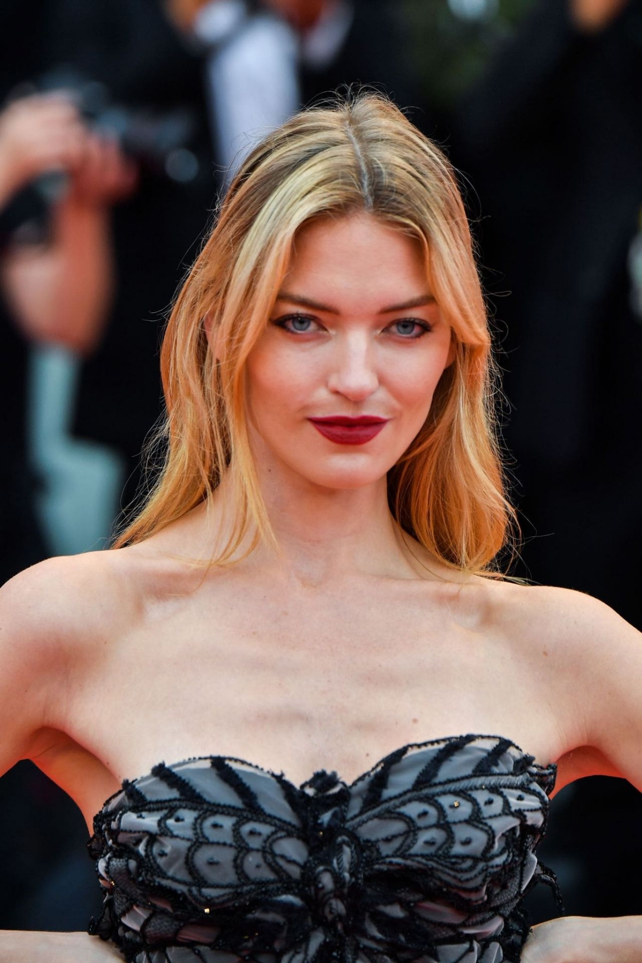 Martha Hunt on Red Carpet – “La Vérité” Screening in Venice • CelebMafia