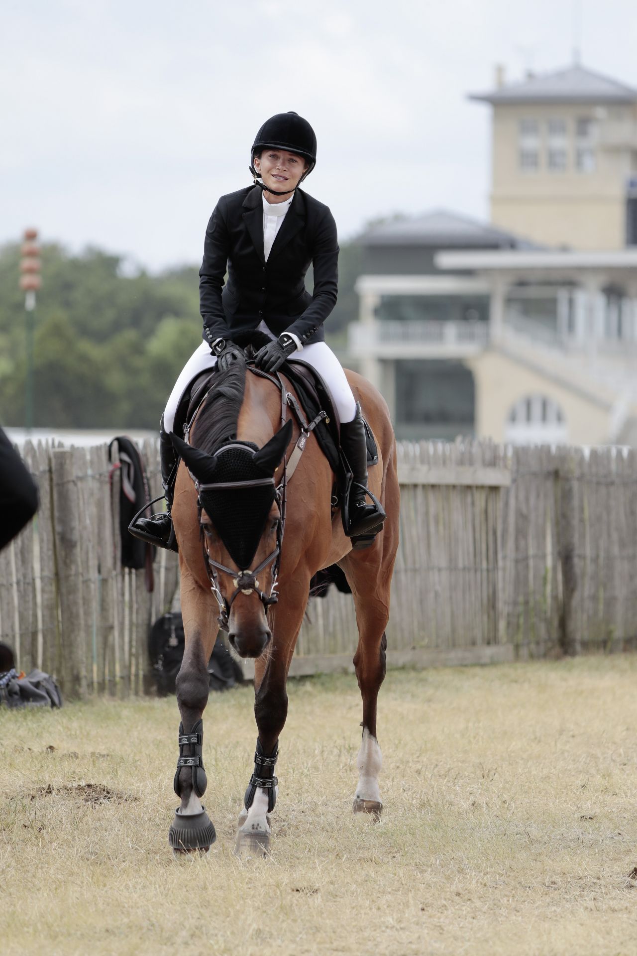 Mary-Kate Olsen - The International Jumping of the Longines Global