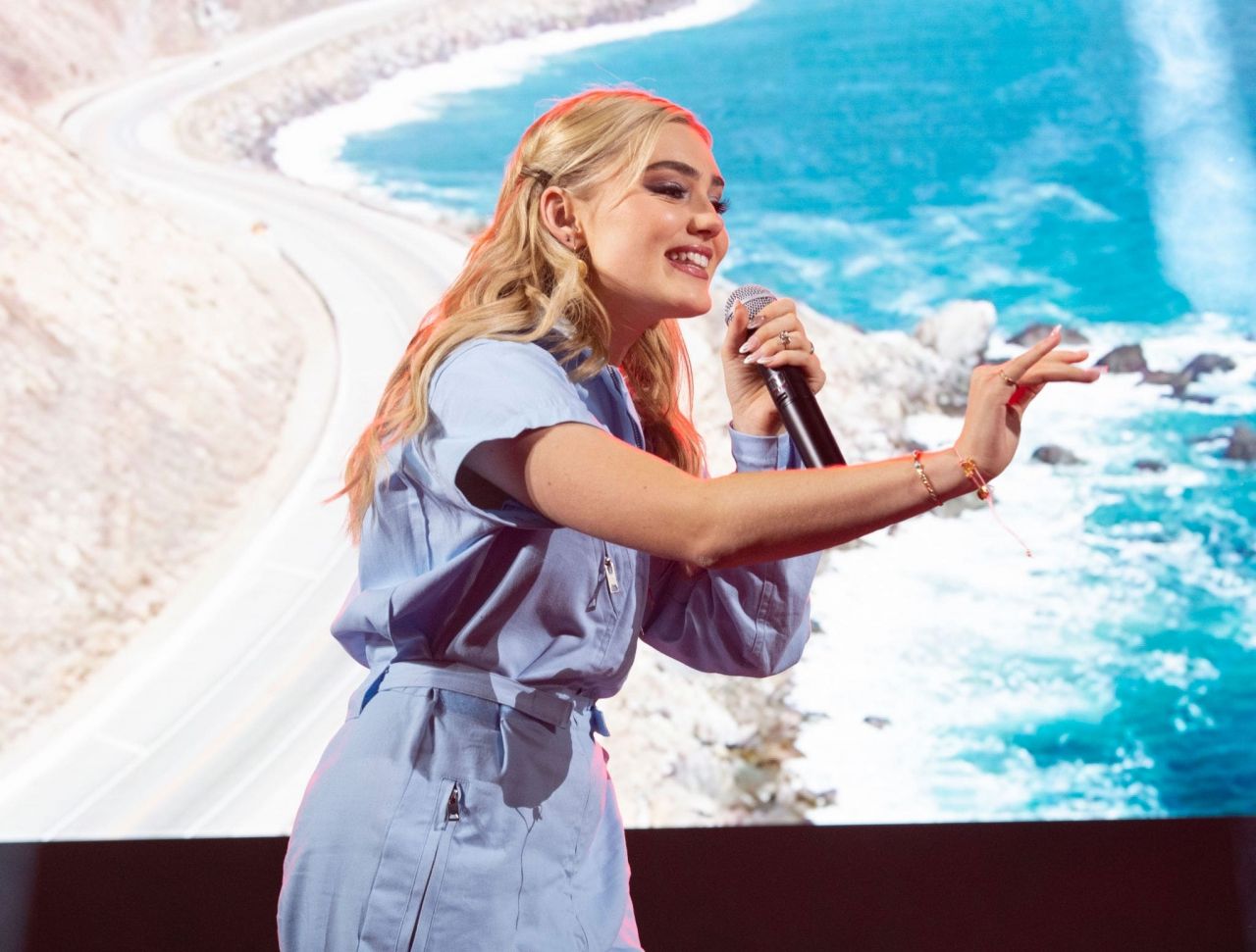 Meg Donnelly - Performs Live at the D23 Expo in Anaheim 08/25/2019