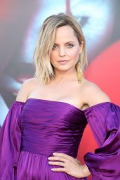 Mena Suvari – “It: Chapter Two” Premiere in Westwood