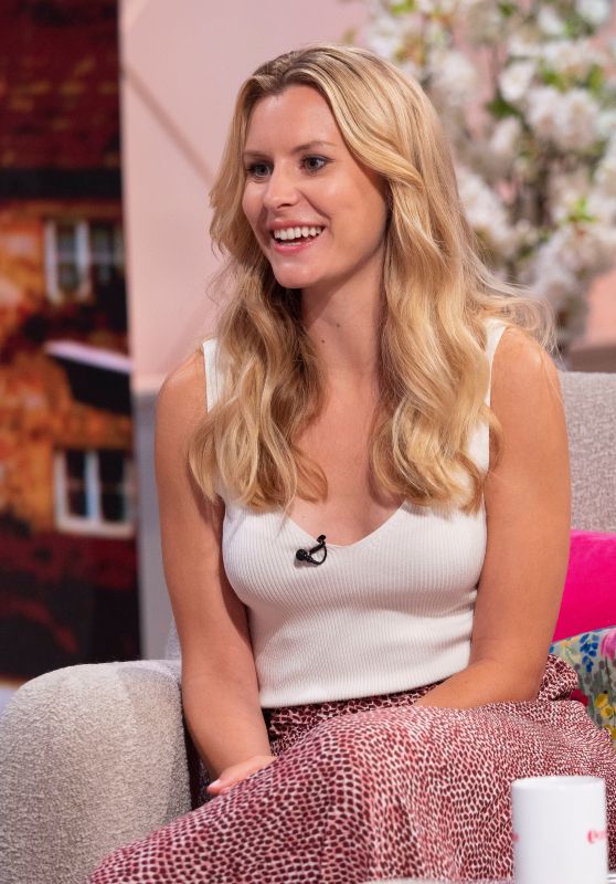 Olivia Bromley – Lorraine TV Show in London 08/14/2019