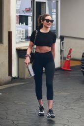 Olivia Culpo - Out in Beverly Hills 08/23/2019