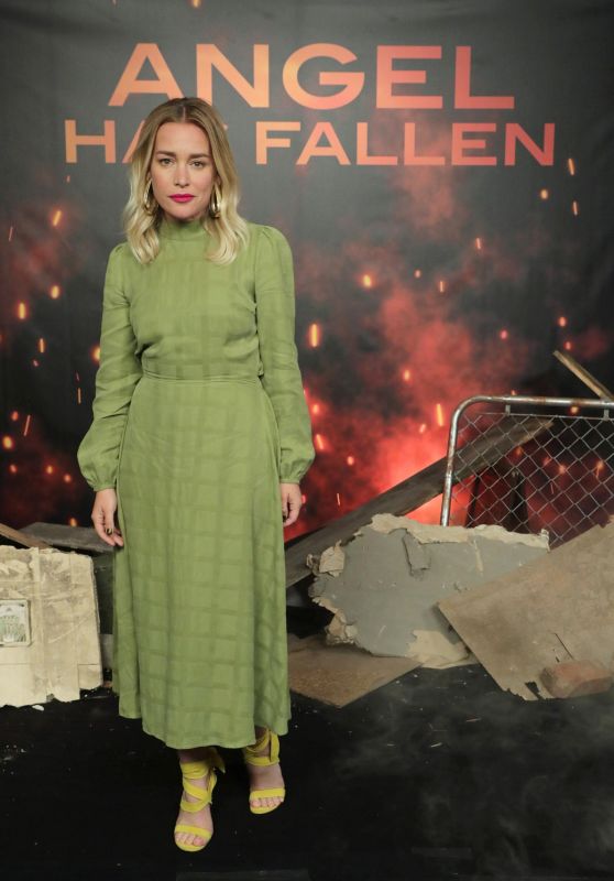 Piper Perabo - "Angel Has Fallen" Photocall in Los Angeles