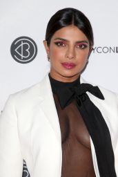 Priyanka Chopra – Beautycon Festival Los Angeles 2019