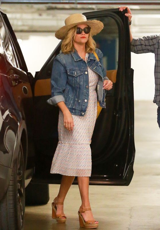 Reese Witherspoon at Her Office in Santa Monica 07/31/2019