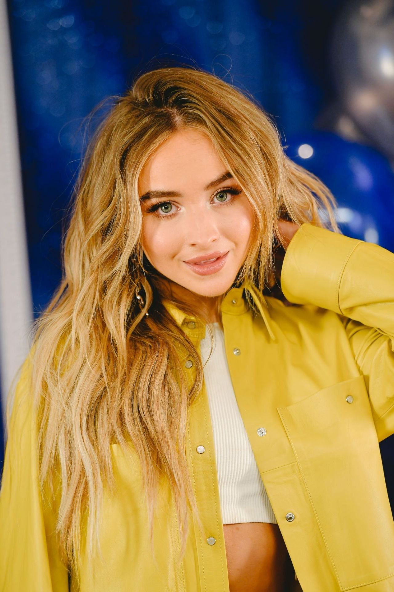 Sabrina Carpenter - Netflix's "Tall Girl" Photocall in Beverly Hills 08