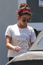 Sarah Hyland - Out in LA 08/26/2019