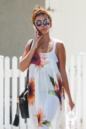 Sarah Hyland Summer Style - Out for Lunch in Studio City 08/04/2019