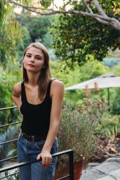 Stefanie Scott - Jessica Howes 2019 Photoshoot • CelebMafia