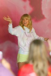 Taylor Swift at Her The Lover Experience Pop Up Shop in New York 08/24/2019