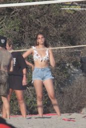 Camila Morrone, April Love Geary, Leonardo DiCaprio and Lukas Haas Play Volleyball on the Beach in Malibu 09/01/2019
