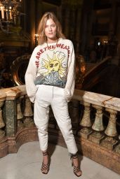 Constance Jablonski – Stella McCartney Show at Paris Fashion Week 09/30/2019