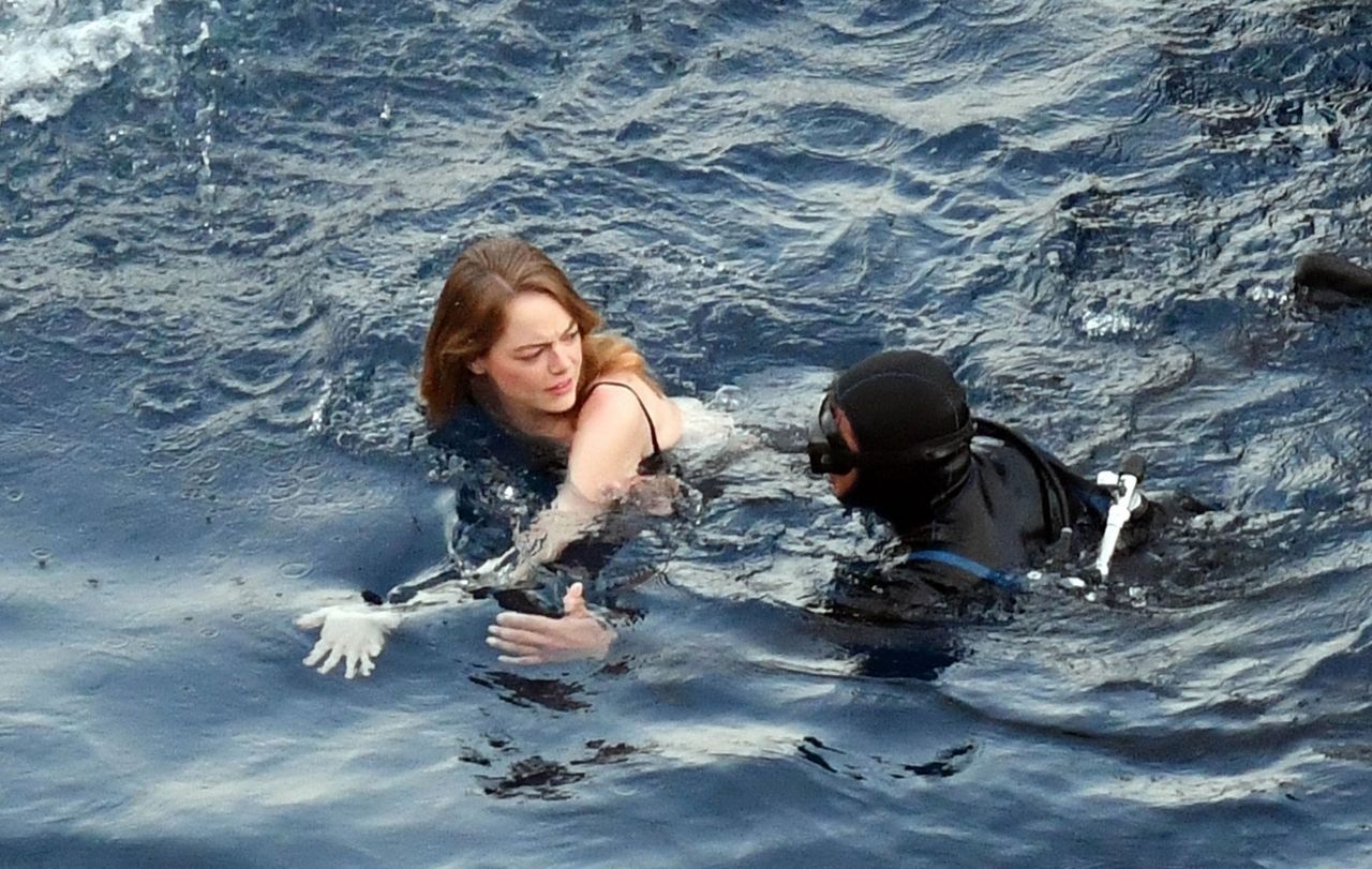 emma stone spotted while shooting an advertisement for louis vuitton in  capri, italy-060919_2