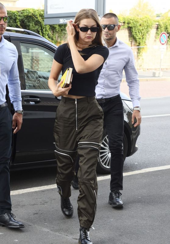 Gigi Hadid Showing Off Her Trendy Style 09/18/2019