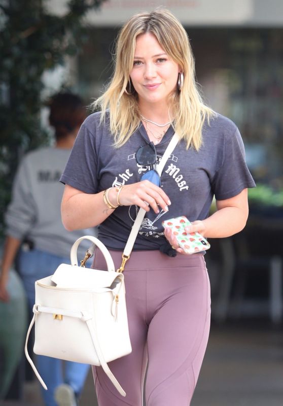 Hilary Duff in Tights - Switch Boutique in Bel-Air 09/09/2019