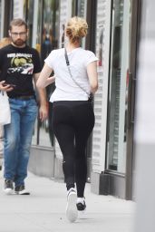 Jennifer Lawrence in Tights - Upper East Side in New York 09/18/2019