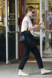 Jennifer Lawrence Street Style - NYC 09/05/2019