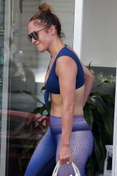 Jennifer Lopez in Gym Ready Outfit - Miami Beach 09/18/2019