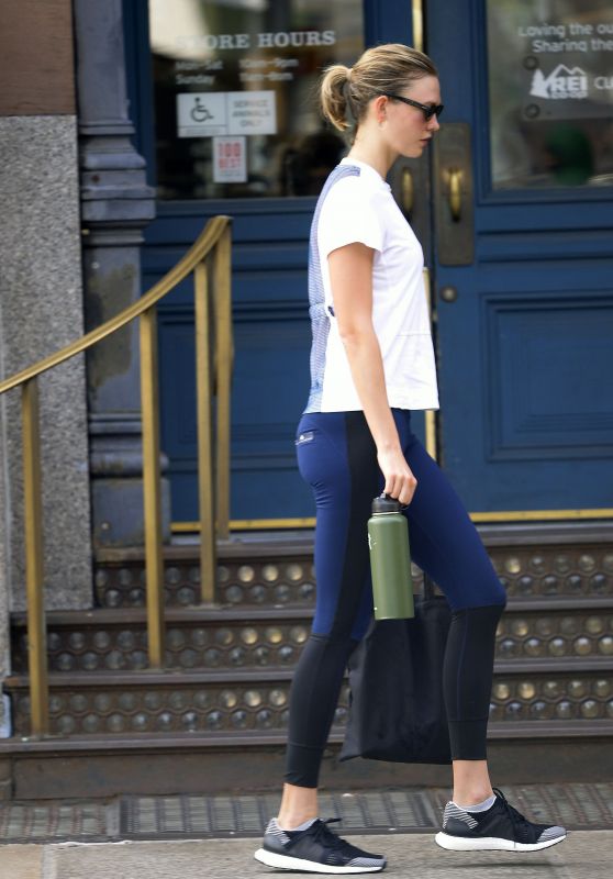 Karlie Kloss - Out in New York City 09/12/2019
