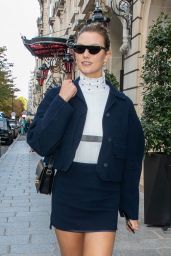 Karlie Kloss Street Fashion 09/23/2019