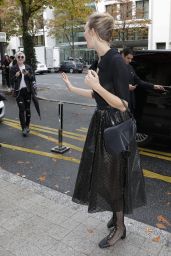 Karlie Kloss Style - At Her Hotel in Paris 09/24/2019