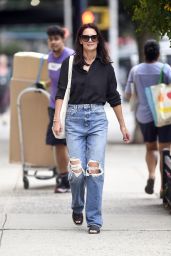 Katie Holmes - Out for Lunch in NYC 09/10/2019