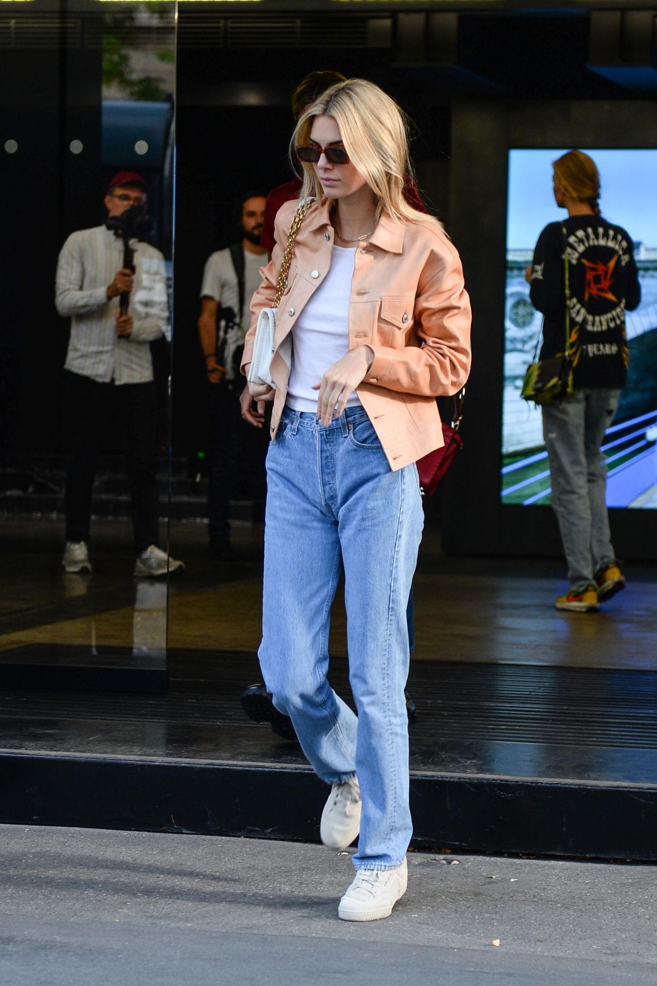Kendall Jenner in an Orange Jacket and Straight-Leg Jeans 09/18/2019 ...