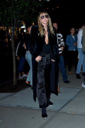 Miley Cyrus - Outside Tom Ford Fashion Show in New York 09/09/2019