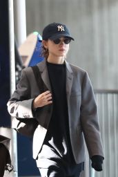 Natalia Dyer and Charlie Heaton Arrive at CDG Airport in Paris 09/23/2019