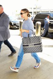 Natalie Portman - Arrives at LAX Airport in Los Angeles 09/27/2019