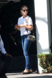 Natalie Portman - Out for Lunch in West Hollywood 09/17/2019