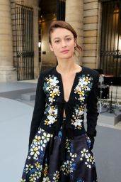 Olga Kurylenko – L’Oreal Paris Show at Paris Fashion Week 09/28/2019