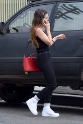 Scout Willis - Donating Bags of Cloths in Los Angeles 09/26/2019