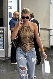 Sofia Richie in Ripped Jeans - Beverly 09/11/2019