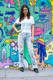 Victoria Justice - "Pledge for Planet Mural" Photocall in NYC