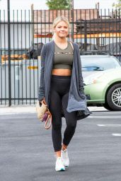 Witney Carson - Outside the Studios in LA 09/26/2019