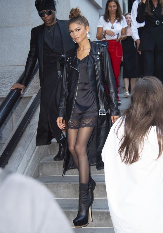 Zendaya - Arrives at the Marc Jacobs Fashion Show in NY 09/11/2019