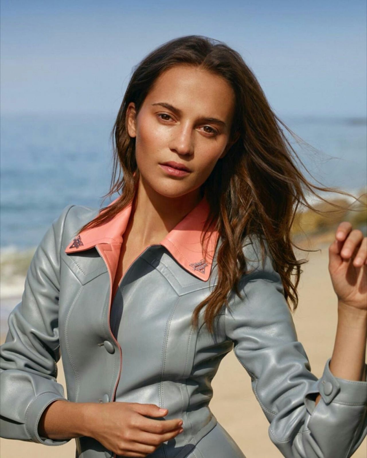 Alicia Vikander Style, Clothes, Outfits and Fashion• Page 6 of 30
