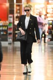 Amber Heard - John F. Kennedy Airport in New York 10/10/2019