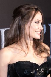 Angelina Jolie - "Maleficent: Mistress of Evil" Premiere in Rome