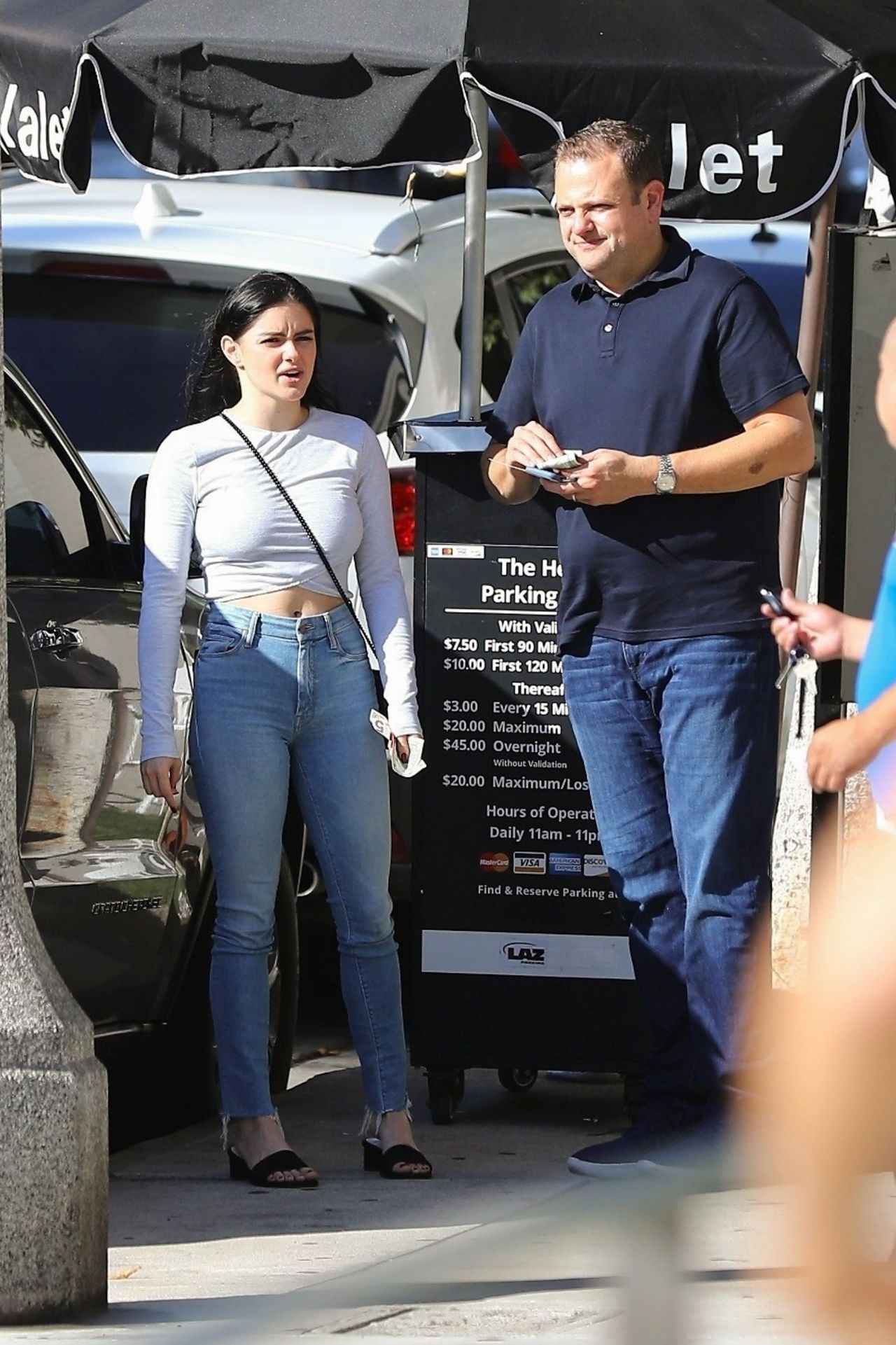 Ariel Winter - Leaving Lunch at The Henry in West Hollywood 10/15/2019