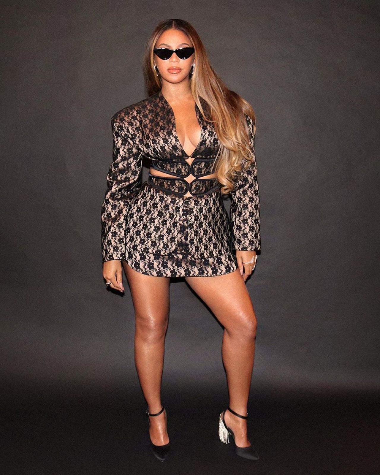 https://celebmafia.com/wp-content/uploads/2019/10/beyonce-knowles-social-media-10-10-2019-3.jpg