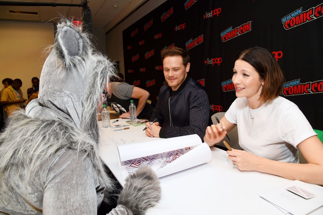 Caitriona Balfe - NYCC 2019 Autograph Session • CelebMafia