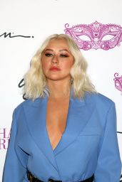 Christina Aguilera - Honored With Deacon Bonnie Polley Community Hero Award in Las Vegas