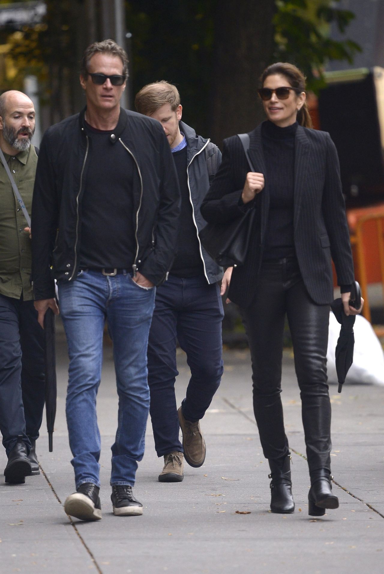 Cindy Crawford - Shopping at Ari 10/30/2019 • CelebMafia