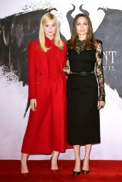 Elle Fanning - "Maleficent: Mistress of Evil" Photocall in London
