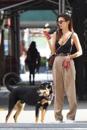 Emily Ratajkowski - Takes Her Dog to the Park in NYC 10/07/2019